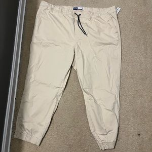 Brand new old navy men’s big and tall joggers.
